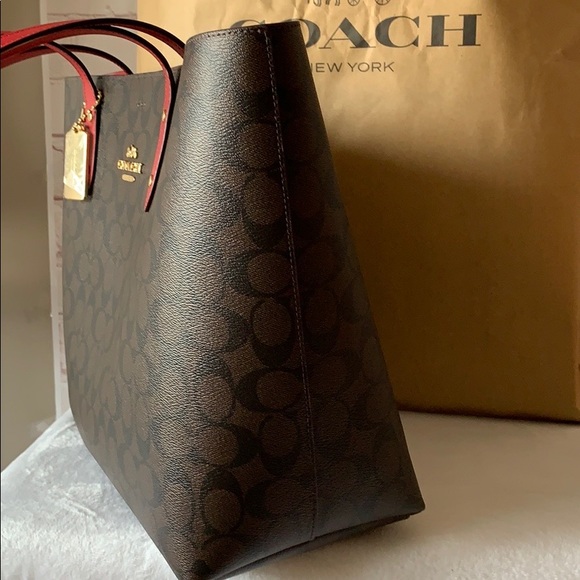 NWT coach signature town tote BROWN/red - Picture 2 of 8